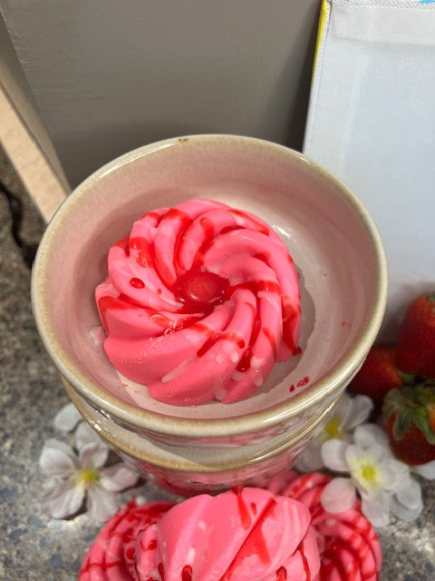 Strawberry Pound Cake Wax Melts